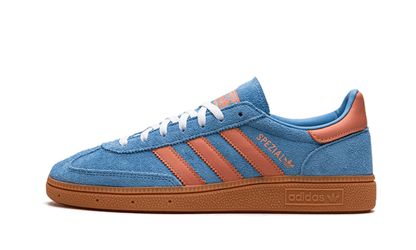 Adidas Handball Spezial WMNS in Off White Collegiate Burgundy with gum sole, available at ASEY SHOP Morocco.